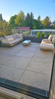 Beautiful new L apartment -15 min to Octoberfest - 1