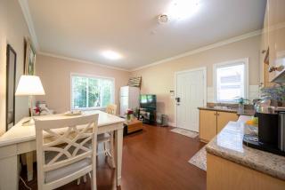Golden Plum Home - 3