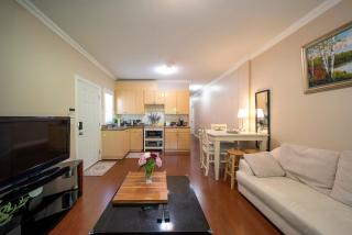 Golden Plum Home - 2