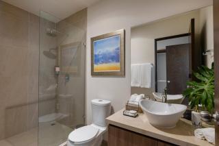 Apartment with stunning laguna view wpool & gym 902 - 5