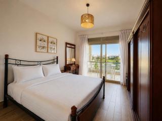 1BDR chalet on direct swimming pool Einbay - 8