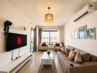 1BDR chalet on direct swimming pool Einbay - 0