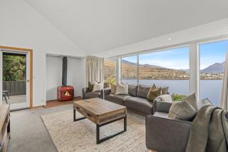 Alpine Horizon - Queenstown Holiday Home - 9