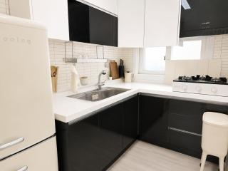 Legally Licensed Accommodation for International Visitors - 1