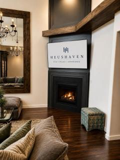 NEW! 3 Private King Suites Walk to The Village - 9