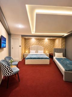 Mall Rd Murree Ciros Hotel - 3
