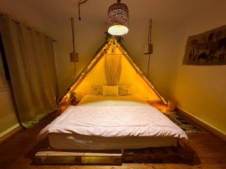 Teepee Room In a Shared Apartment - 5