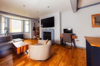 Luxury Portree Cottage with Hot Tub Hamara - 9