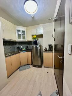 Studio Room Walking Airport, In City Of Newport City - 4