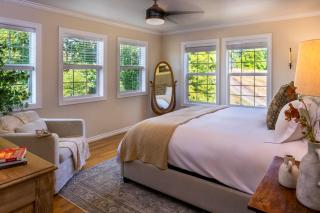 Three Springs Estate | 7BR Retreat with Pond - 7