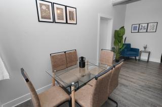 Cozy 2BR Near McCormick & Wintrust with Opt Parking - 8