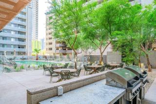 DT PHX Getaway with Balcony Pool Gym and WD - 2