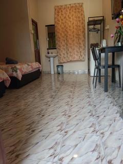 Four F Simple Room - 6