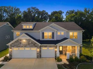 Luxury 5BR Estate Backyard Jacuzzi Gazebo & Outdoor Kitchen - 9
