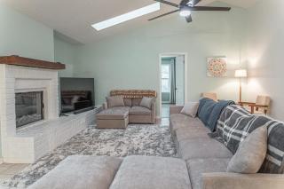 Pensacola Golf Course Escape 3 br 3ba - 7