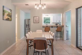 Pensacola Golf Course Escape 3 br 3ba - 8