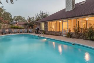 Pensacola Golf Course Escape 3 br 3ba - 5