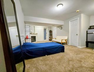 MALE Only Shared Basement - 8