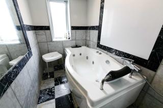 Central Sapporo River-View 2BR - 8