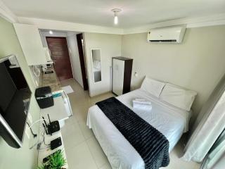 Mar Bello Plaza Flats - 6