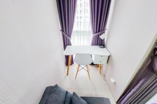 Nice and Elegant Studio near Campus at Pacific Garden Alam Sutera Apartment By Travelio - 3