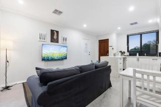 Professional Single Room 5 Walk to Curtin Uni - 3