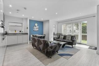 Luxury 2Bedroom - 2Bath - Prime location - Patio - 4