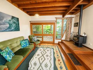 Cottage on the Lake - peaceful Burrill Lake escape - 9