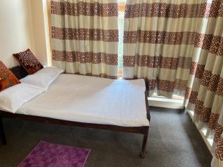 p&q's guest house - 6