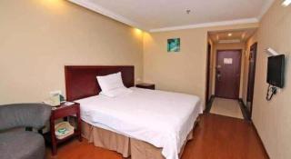 GreenTree Inn Shanghai Songjiang Xinqiao Jiuxin Road Express Hotel - 1