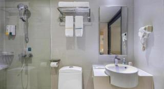 City Comfort Inn Guangzhou Renhe Metro Station Huatong Plaza - 2