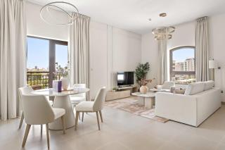 Silkhaus Vacation Homes Premium 1BR Stay in Yas Golf Collection - 6