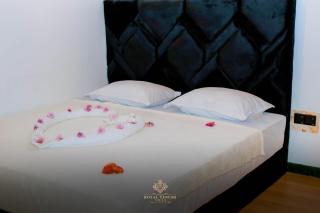 The Royal Yenush Villa - 8