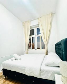 Spacious 5BR Living Near Atzgersdorf Station - 5