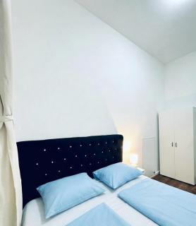 Spacious 5BR Living Near Atzgersdorf Station - 1