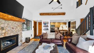 Cabriolet Chalet by AvantStay - 8