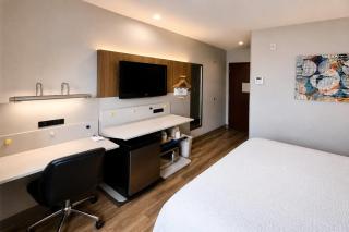 Microtel Inn & Suites by Wyndham Macon - 4