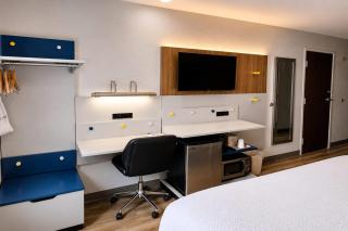 Microtel Inn & Suites by Wyndham Macon - 3