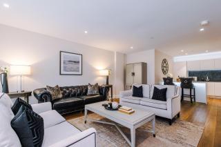 The Monochrome Suite at Ryedale House - Free Parking - 0