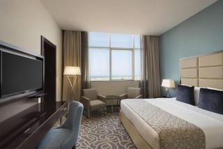 Ramada Abu Dhabi Corniche - 9