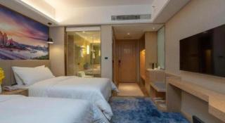 Vienna Hotel Shaanxi Hanzhong Central Square High-Speed Railway Station - 1