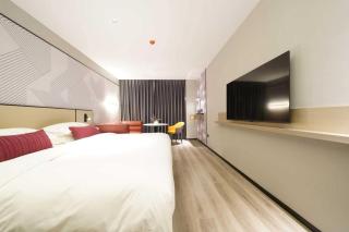 Baiman Hotel Xiantao Hongda Road Pedestrian Street Branch - 4