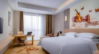 Vienna Hotel Anhui Fuyang Funan Bailing Apartment - 4