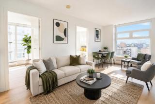 Bright 3BR with City Views Central Vancouver - 0