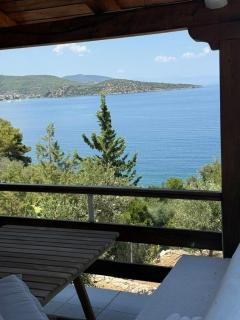 Calmora by the Sea - 8