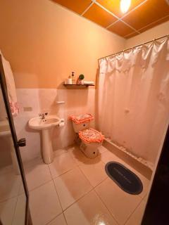 Comfortable 3-bedroom, 1-kitchen cottage - 6
