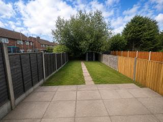 Luxury Grand Three-Bed Residence in Birmingham - 1