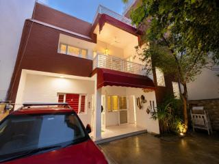 Homlee-White House-2BHK-Parking-Max Hospital-Saket - 1