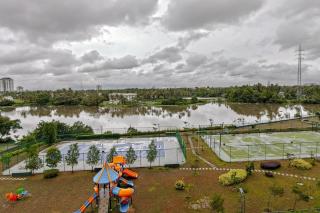 Luxury 18th Floor 1BHK Apartment, Lake & Metro Views - 9