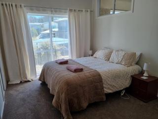 Tucked away in Stephens Bay - 3